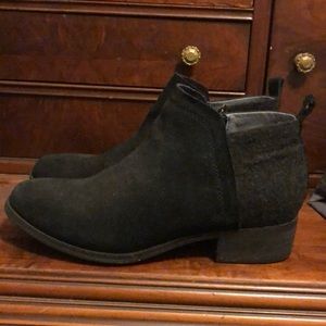 Toms booties size 6